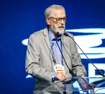 Mario Menel discursa na abertura da 9ª Conferência Nacional de PCHs e CGHs e ressalta que novo marco legal do setor elétrico ainda precisa regulamentar 42 pontos para surtir efeito no mercado elétrico